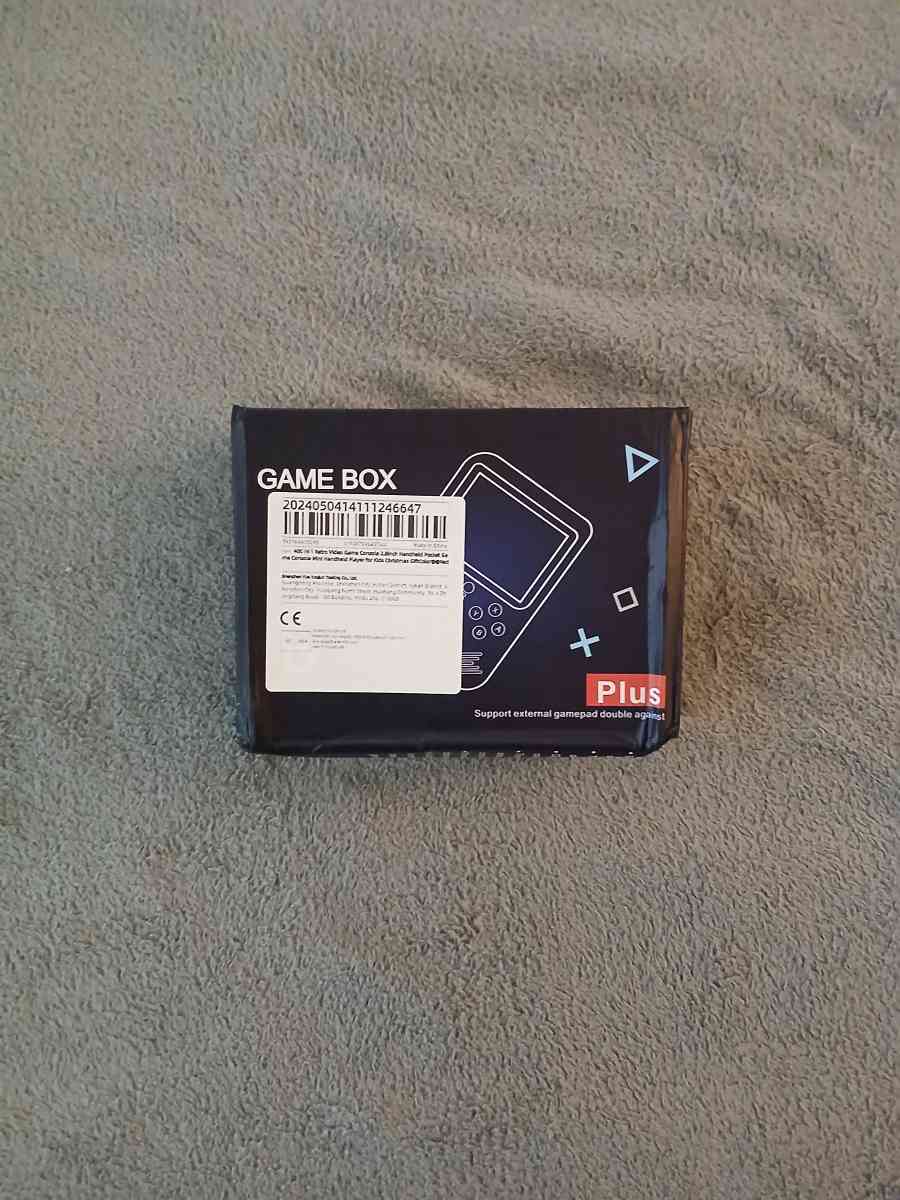 400 In 1 Retro Video Portable Console Game Box Red 8 Bit - North Hollywood, California - FleaMarketBay