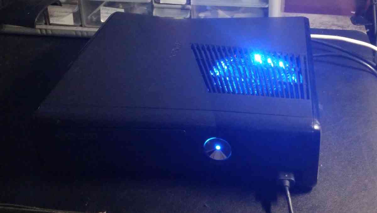Xbox 360 slim 250GB  modified  RGH3 - Bloomington, Indiana - FleaMarketBay