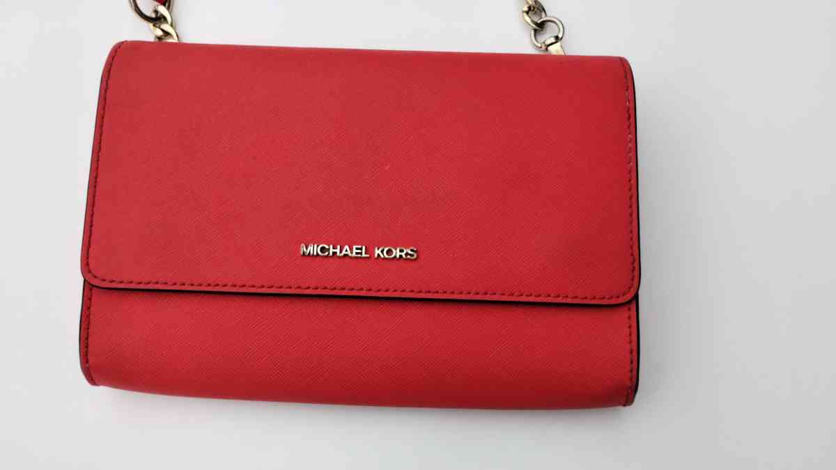 Saffiano Leather Michael Kors Crossbody - Akron, Ohio - FleaMarketBay