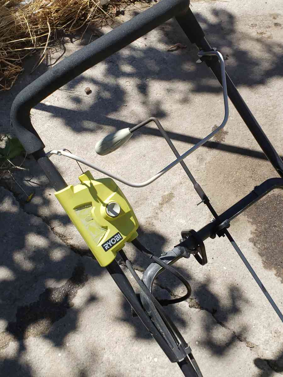 Electric snowblower - Salt Lake City, Utah - FleaMarketBay