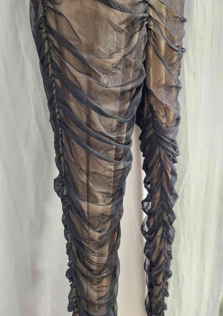 Fashion Nova Nude w Black Overlay Ruched Leggings Womens M - Kenner, Louisiana - FleaMarketBay