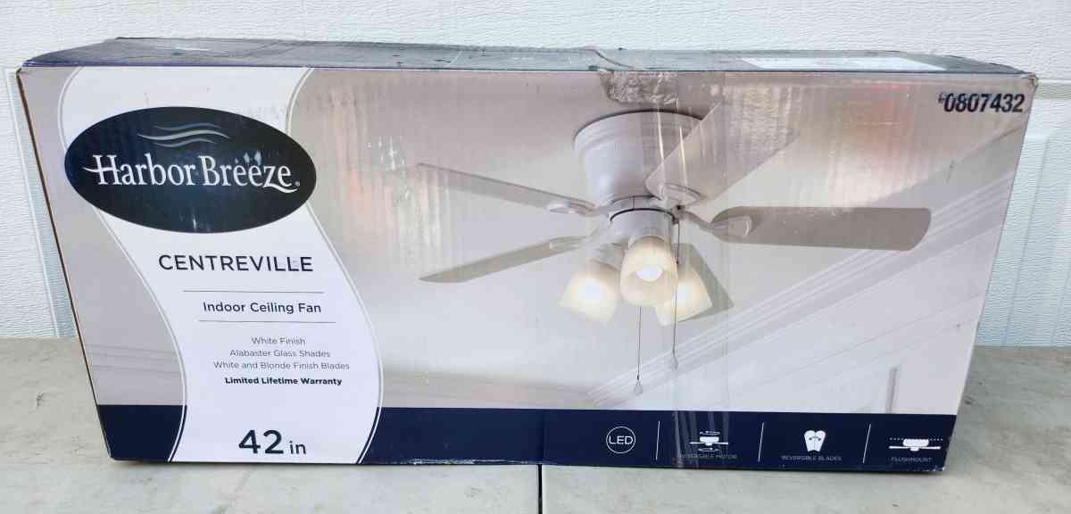 Harbor Breeze Centreville Ceiling Fan with Light Kit