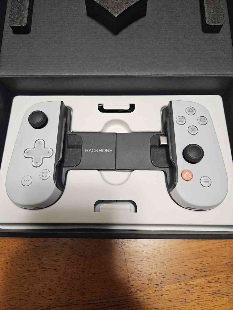 Backbone 2nd Gen One Mobile Gaming - Plainville, Massachusetts