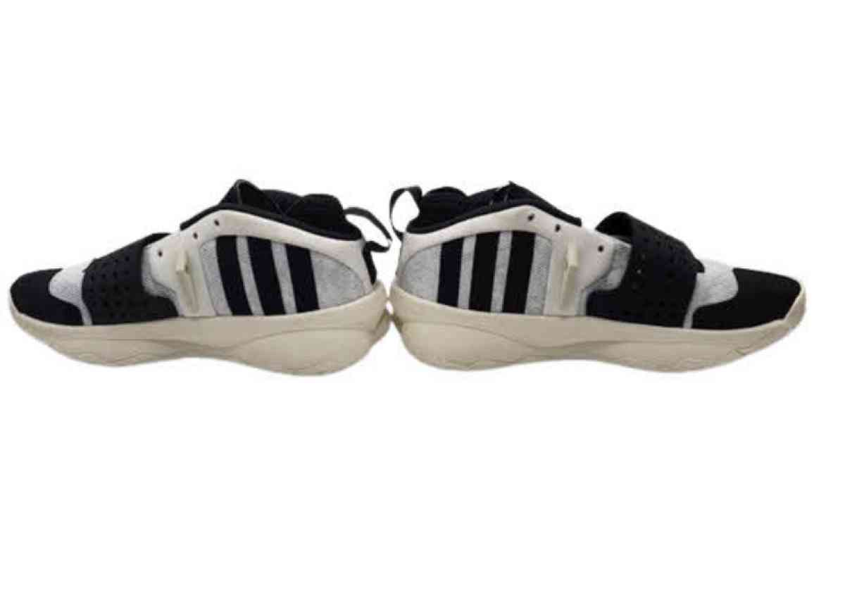 adidas Dame 8 Extply  WhiteBlack  SneakersBasketball - Chicago Heights, Illinois - FleaMarketBay