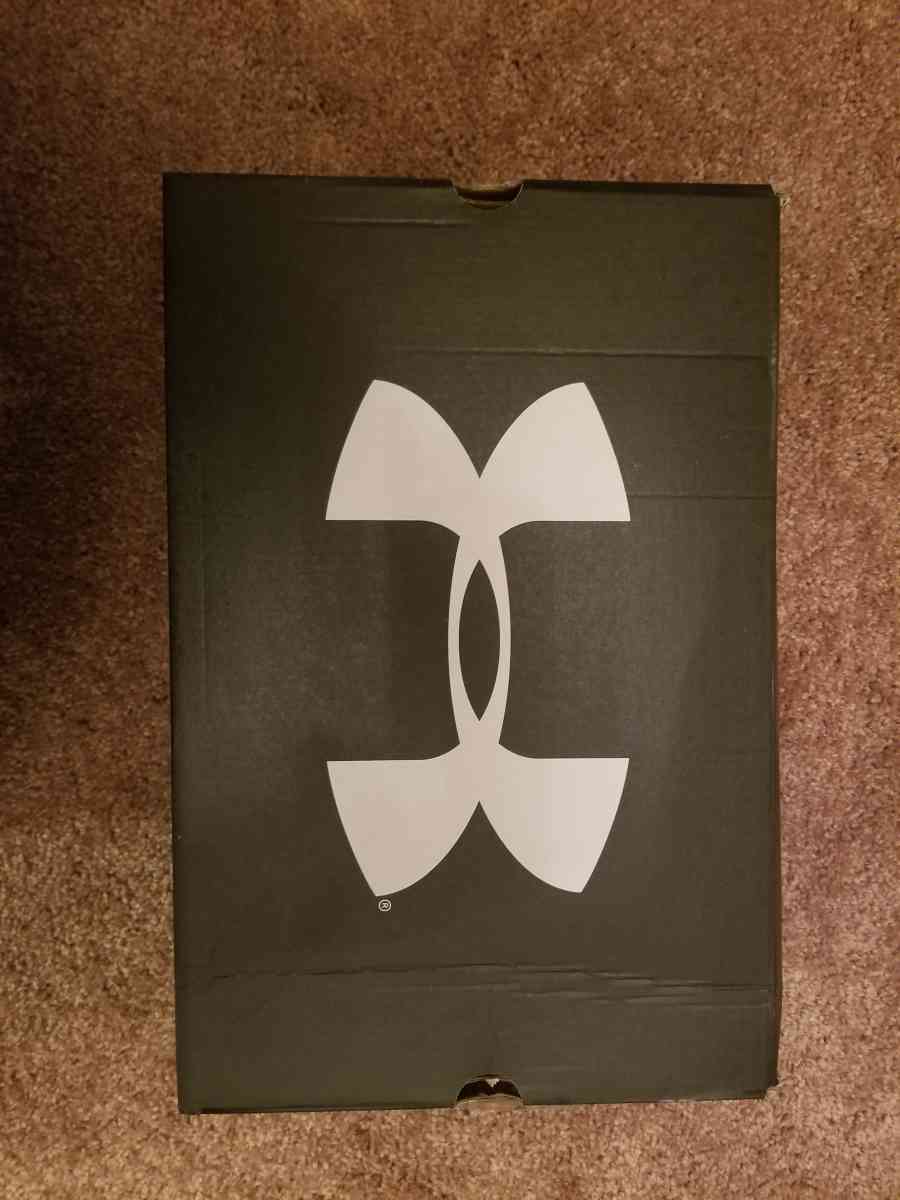 Under Armour Shoes NIB - Williamson, West Virginia - FleaMarketBay