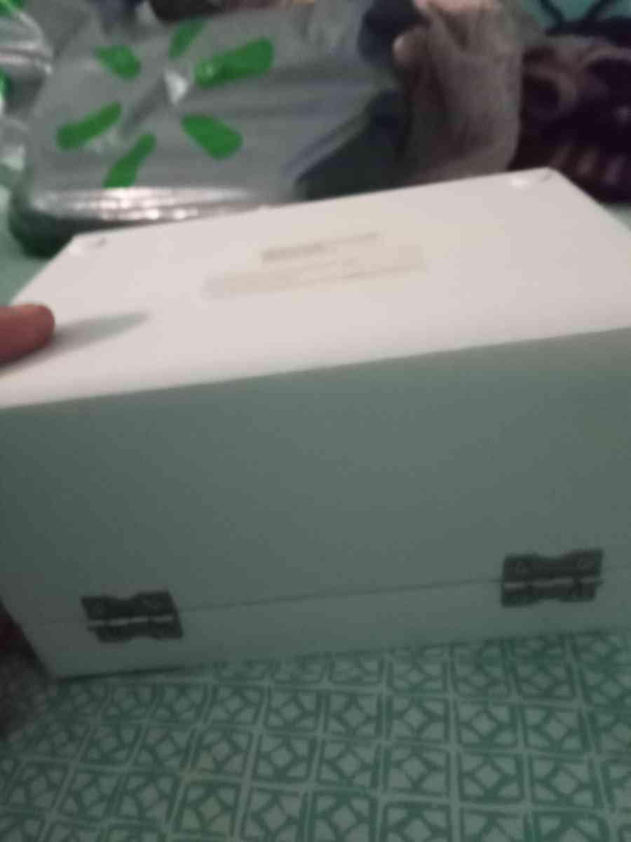 jewelry box white - Cleveland, Ohio - FleaMarketBay