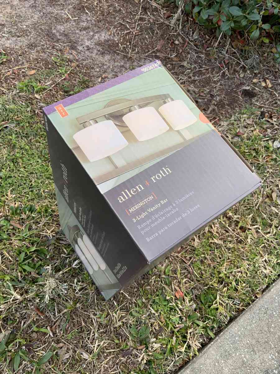 Allen Roth 3 Light Vanity Bar - Homosassa, Florida - FleaMarketBay