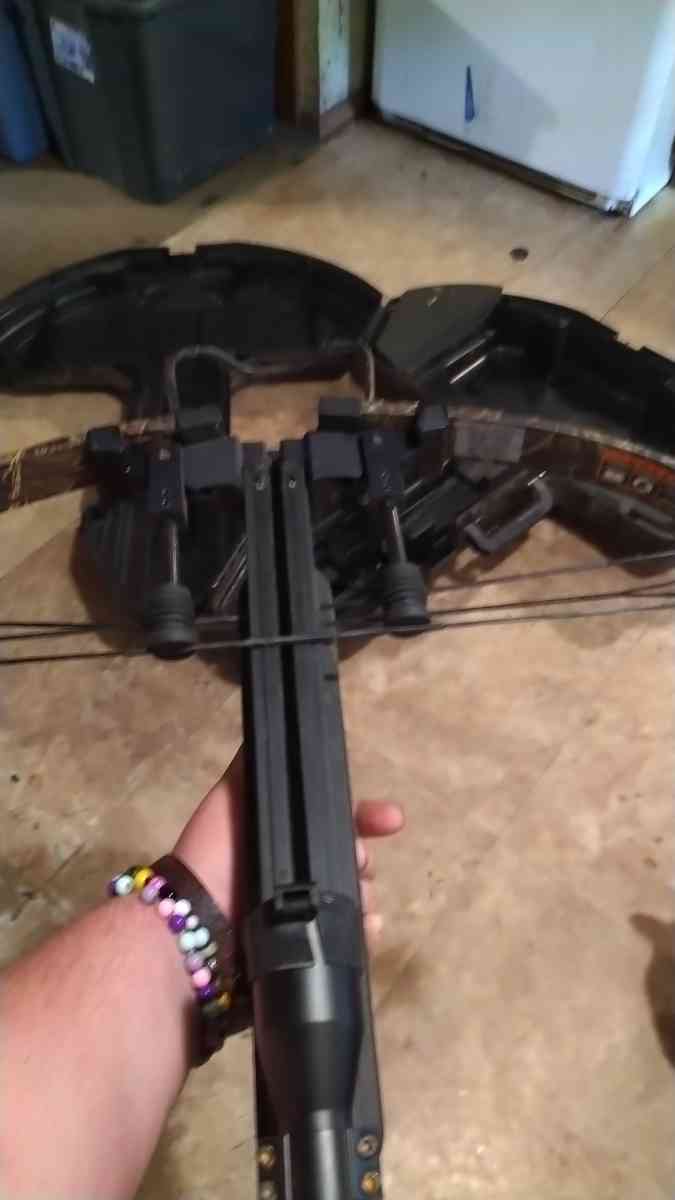 Parkers crossbow - Thompsontown, Pennsylvania - FleaMarketBay