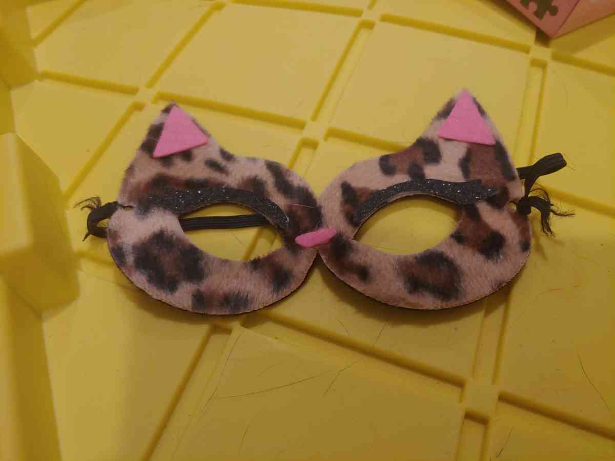 masquerade mask - Commerce City, Colorado