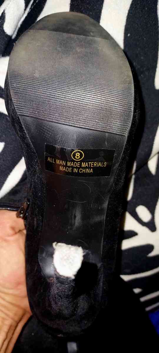 Boots - Vandalia, Ohio - FleaMarketBay