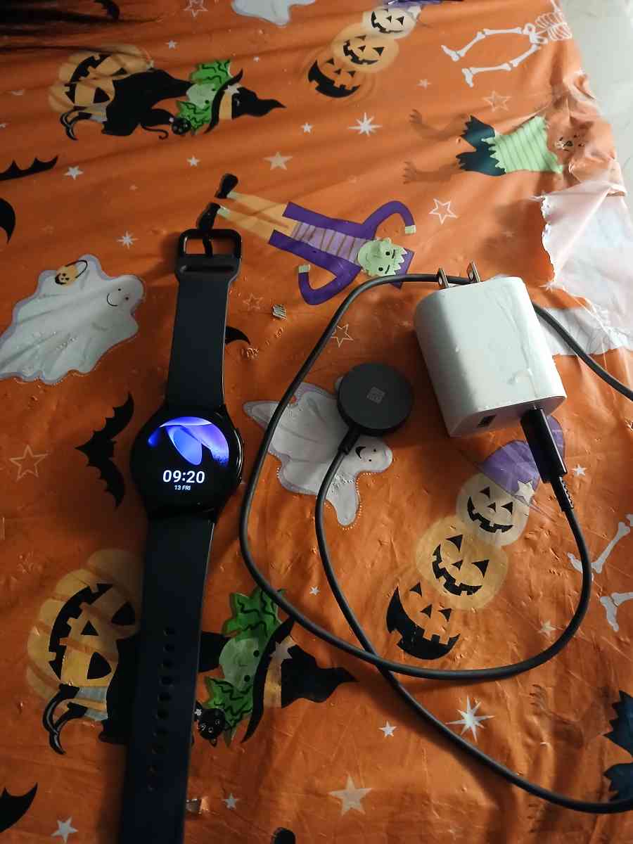 samsung galaxy watch5 Mm44 - Adelanto, California