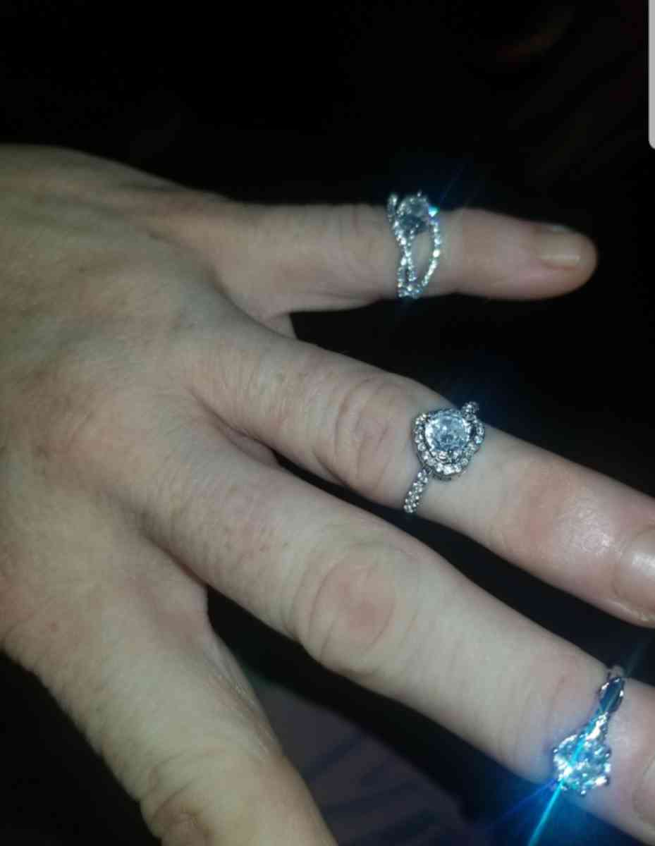 mossinaite rings - Ann Arbor, Michigan - FleaMarketBay