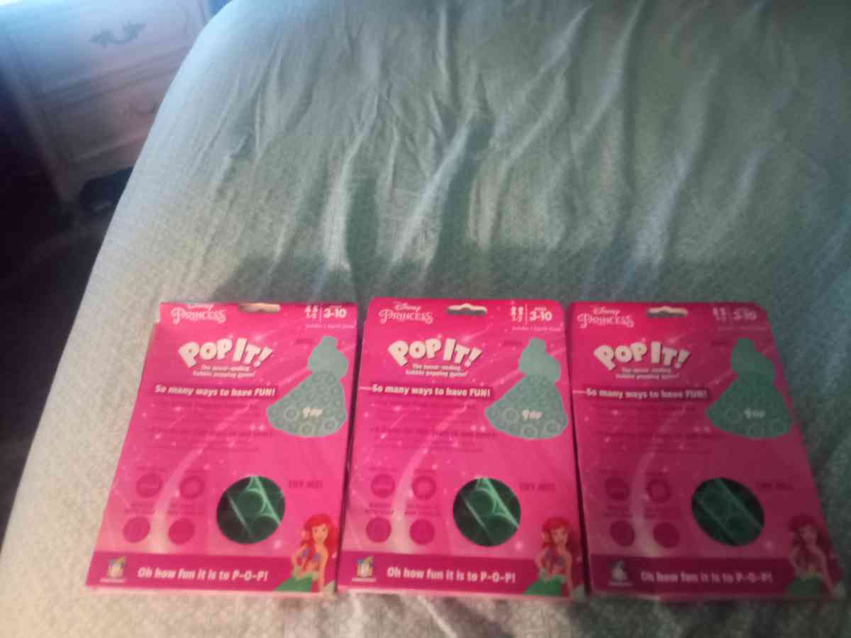 pop it 3 all three - Cleveland, Ohio - FleaMarketBay