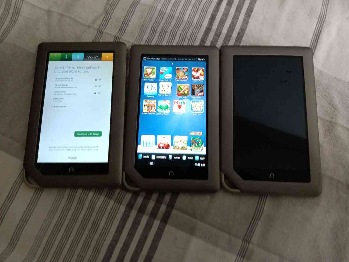 Barnes and Noble nook tablet lot of 3 all work perfectly - Camarillo, California - FleaMarketBay