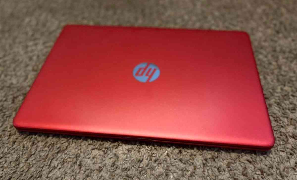 Red Hp Laptop - Magnolia, Texas - FleaMarketBay