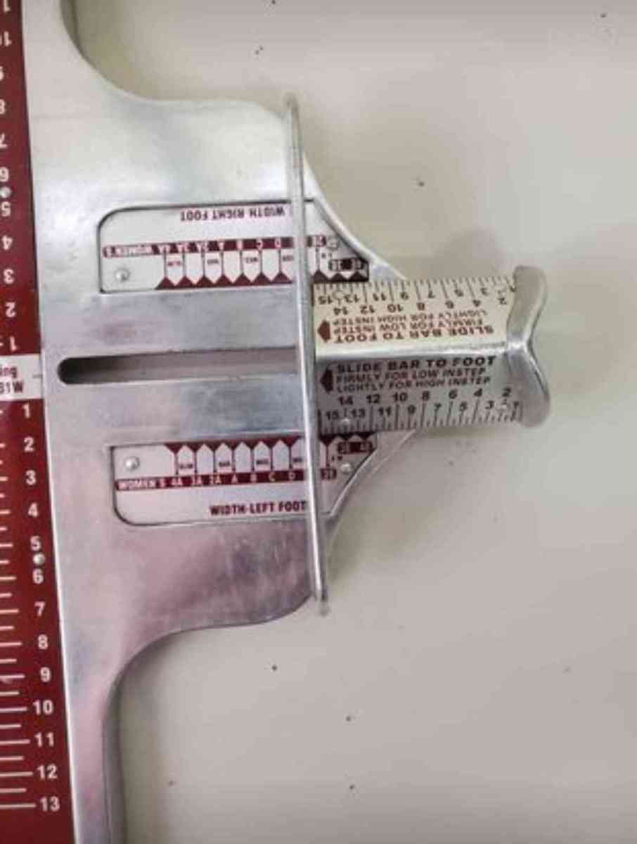 Foot Measuring Tool  2 Pack  Retail Boutiques  RRR Apparel - Rock Island, Tennessee - FleaMarketBay