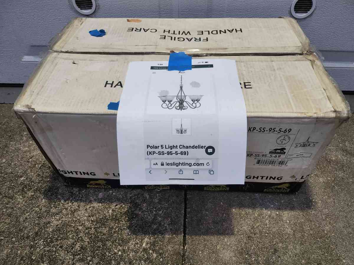 Savoy House Polar 5 Light Chandelier - Homosassa, Florida - FleaMarketBay