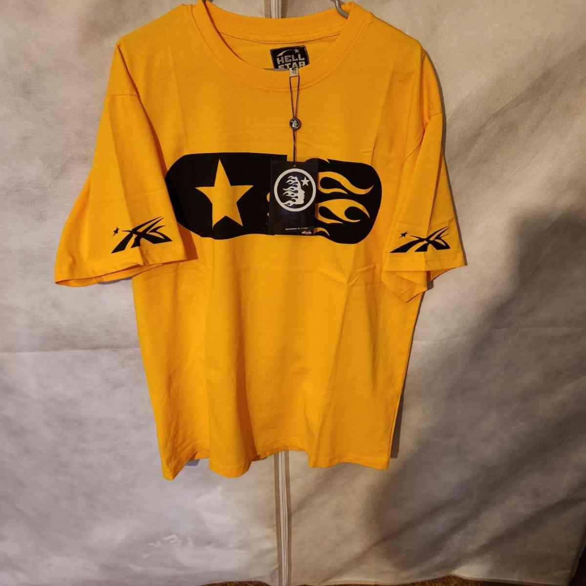 Hellstar graphics t shirt - Chester, Virginia - FleaMarketBay