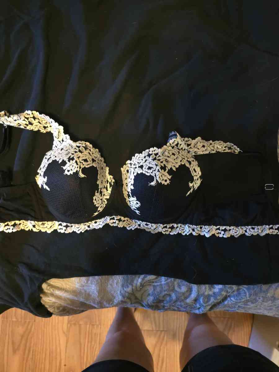 Womens Fancy Bra - Chickamauga, Georgia - FleaMarketBay