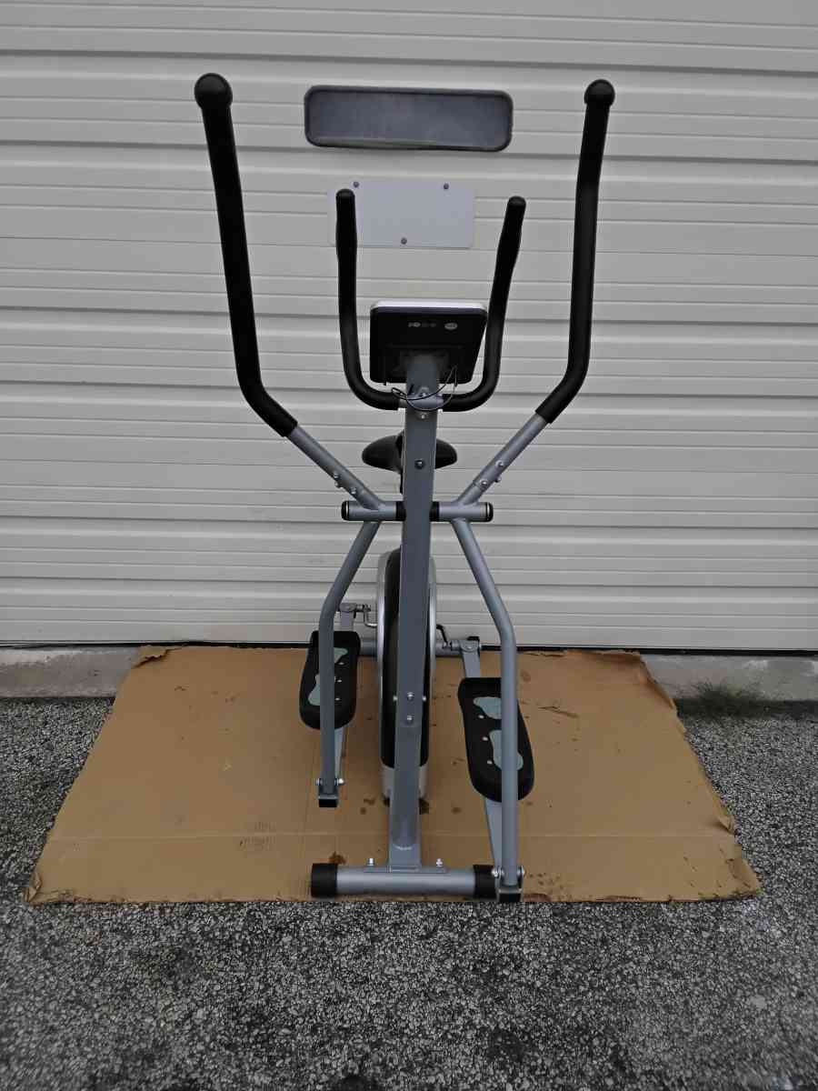 Nice Cardio Dual Trainer Machine with Digital Readout - Williamstown, New Jersey - FleaMarketBay