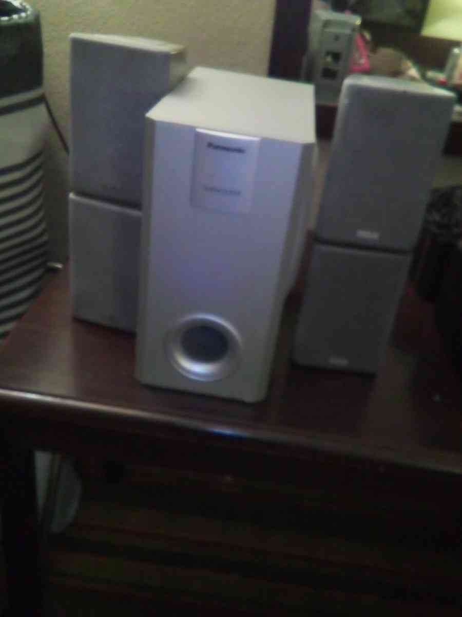 RCA HOME RECEIVER STEREO SYSTEM WITH SUBWOOFER AND SURROUND - Topeka, Kansas - FleaMarketBay