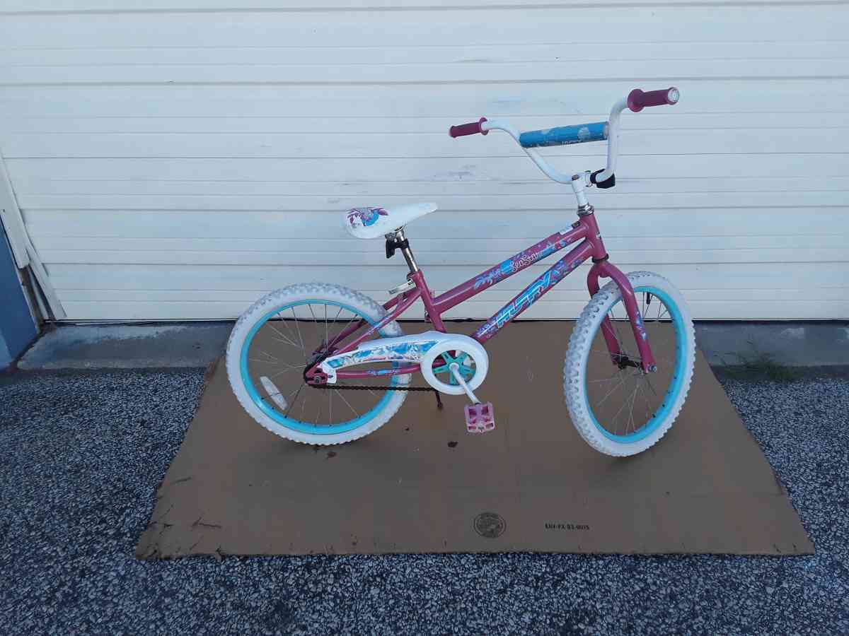 Nice White Girls 20 Huffy Sea Star Bicycle Like New - Williamstown, New Jersey