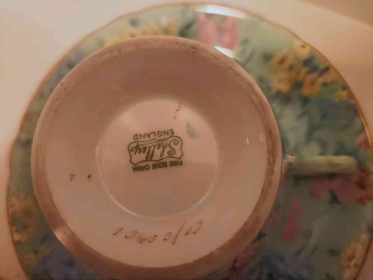 Chintz Cresmer Sugar Bowl and tray - Buford, Georgia - FleaMarketBay