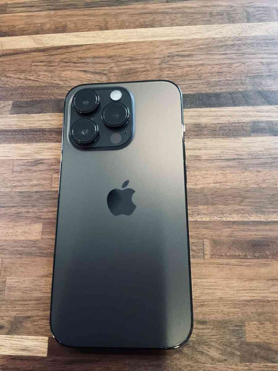 Apple iPhone 14 Pro  256GB  Space Black - Adamsville, Ohio - FleaMarketBay