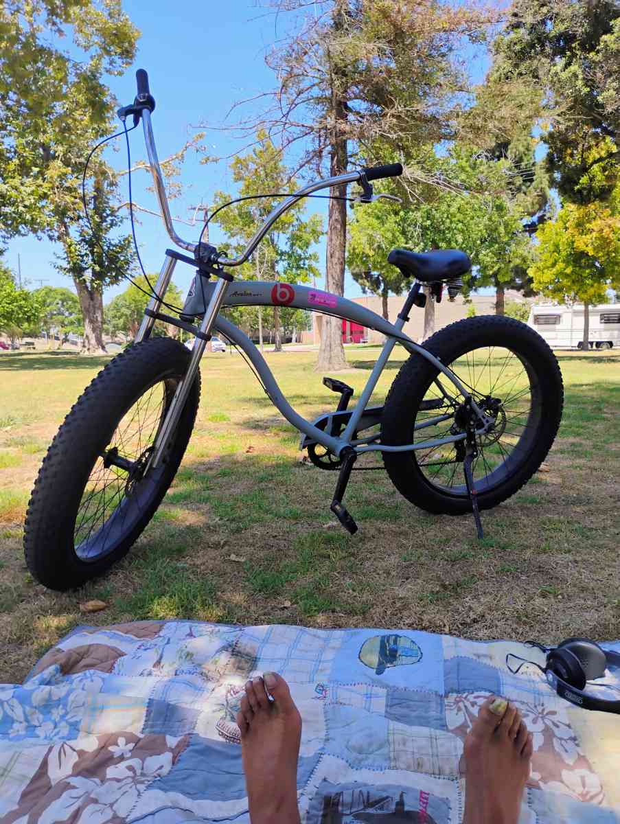 tracer avalone gt 7 fat tire cruiser - Westminster, California - FleaMarketBay