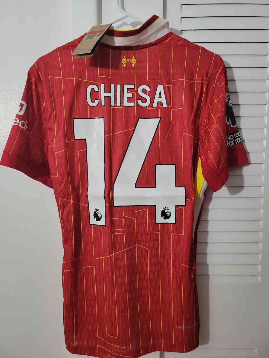 Liverpool 2025 Player Version Size L XL  Chiesa - Miami, Florida