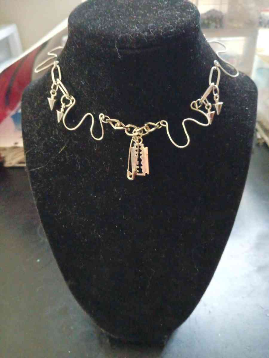 necklaces - Kissimmee, Florida - FleaMarketBay