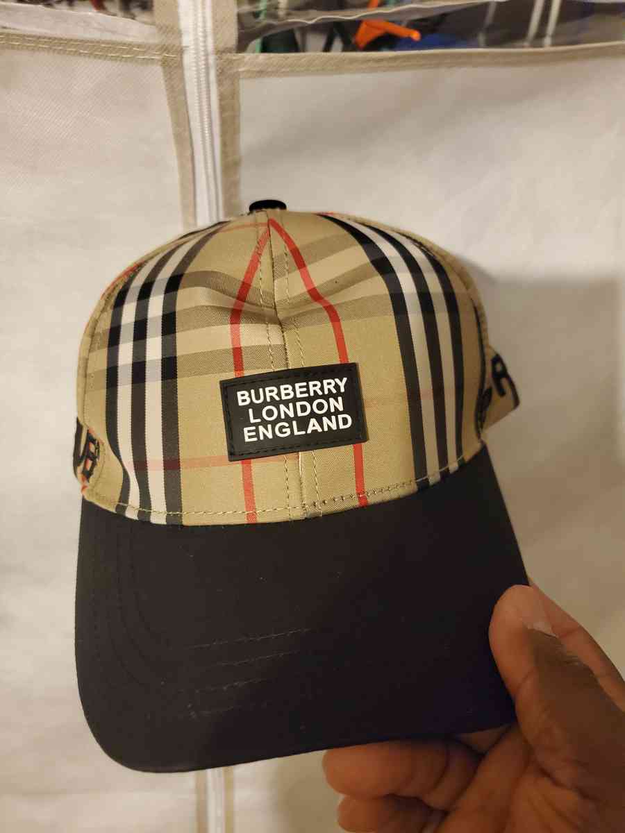Burberry logo hat - Chester, Virginia - FleaMarketBay