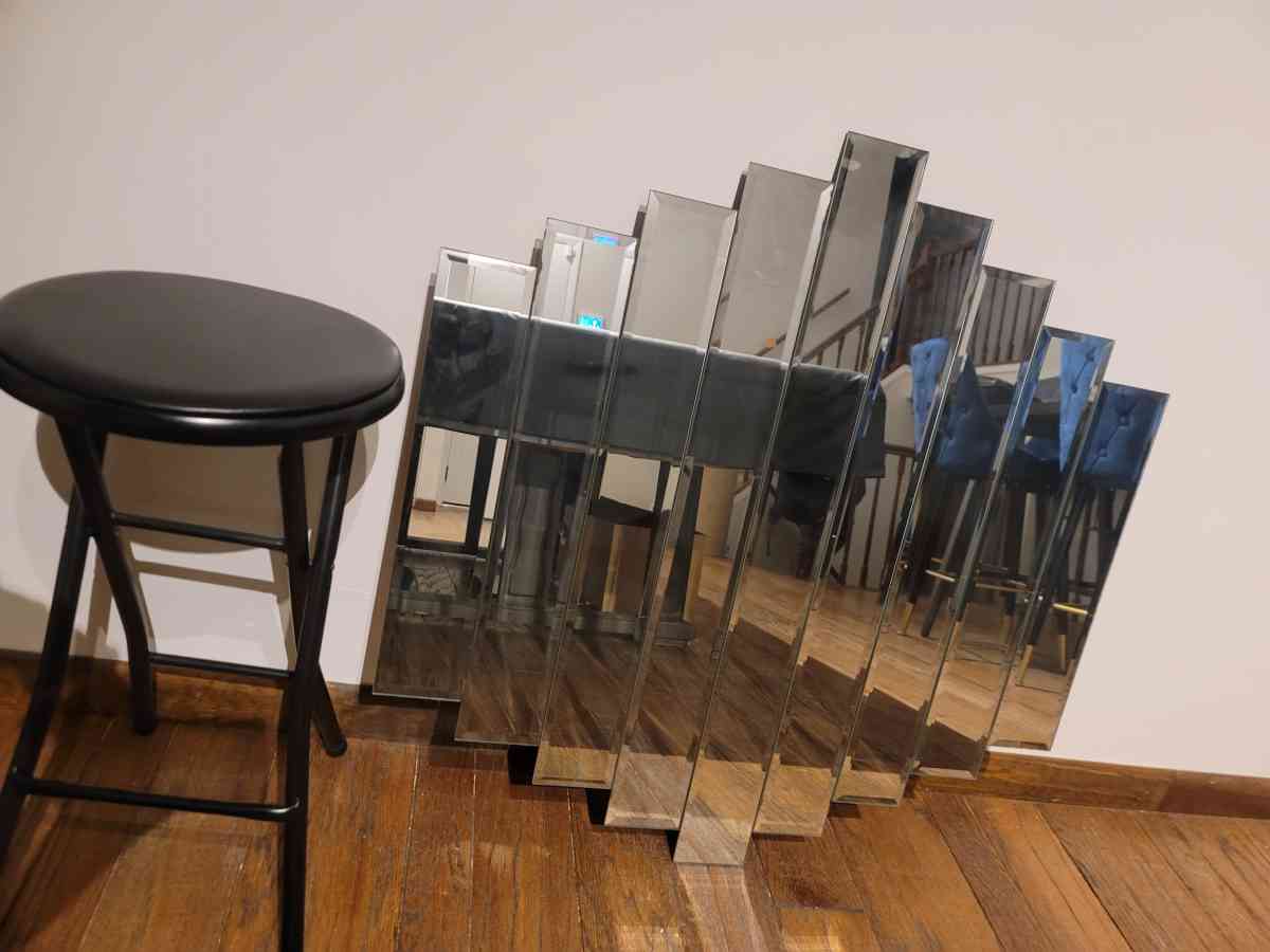 decorative mirror - Hoffman Estates, Illinois