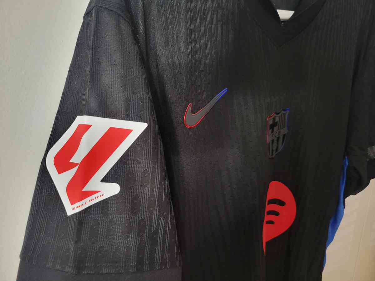 FC Barcelona Jersey Soccer Player Version Size L Lamine Yama - Miami, Florida - FleaMarketBay