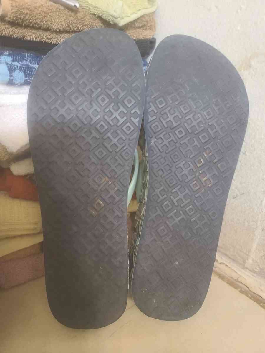 tory burch sandals size 8 - Phoenix, Arizona - FleaMarketBay