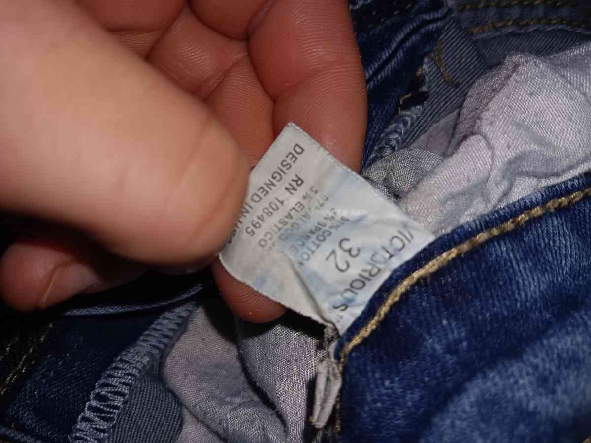 Victorious Skinny Jeans - Independence, Missouri - FleaMarketBay