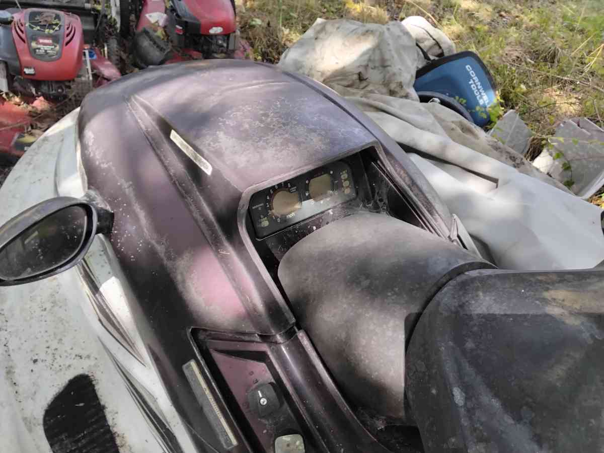 Yamaha Jet Ski XL 1200 Needs Work as is - Williamstown, New Jersey - FleaMarketBay