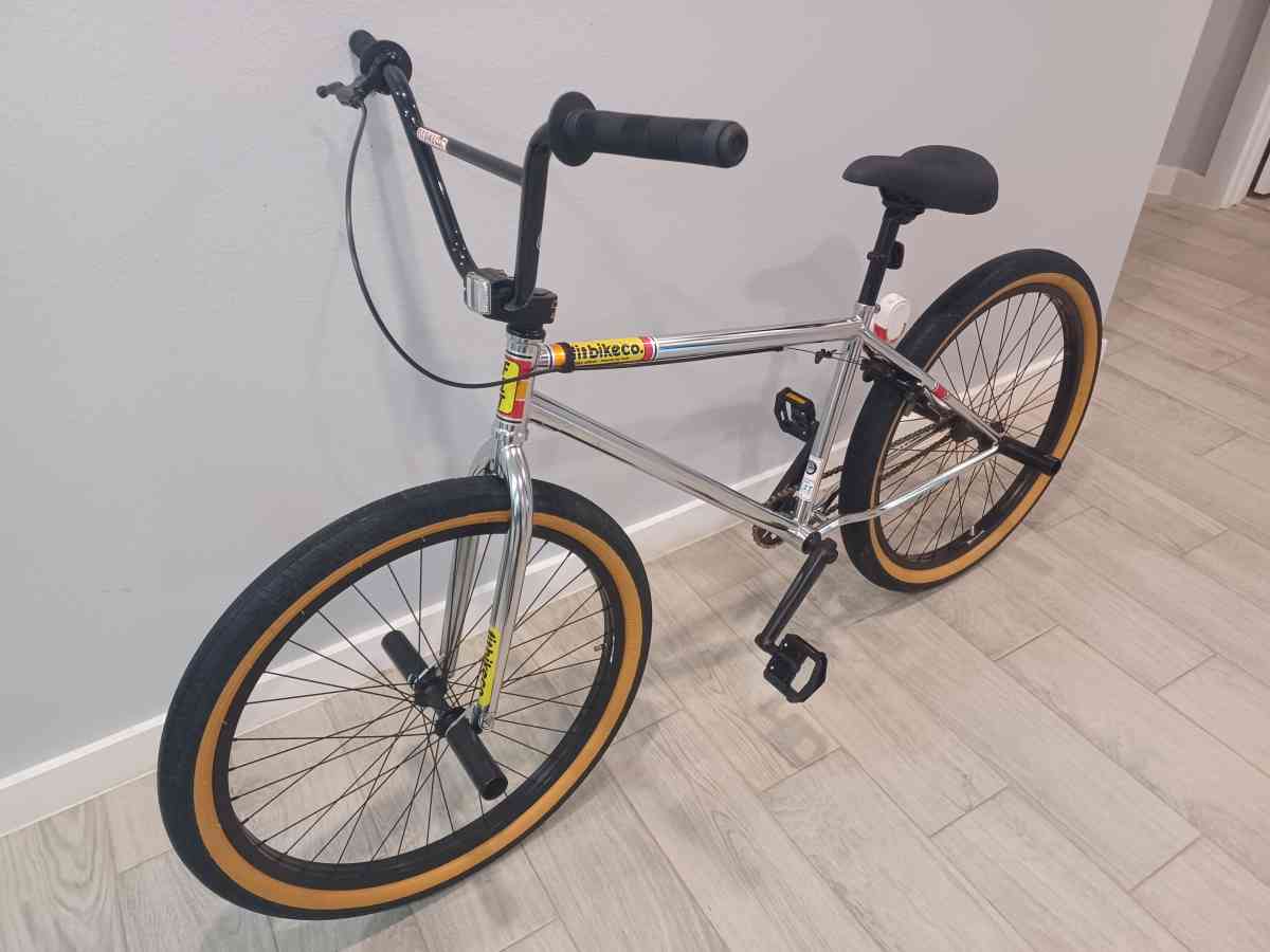 FIT AIKEN 26 - Mansfield, Texas - FleaMarketBay