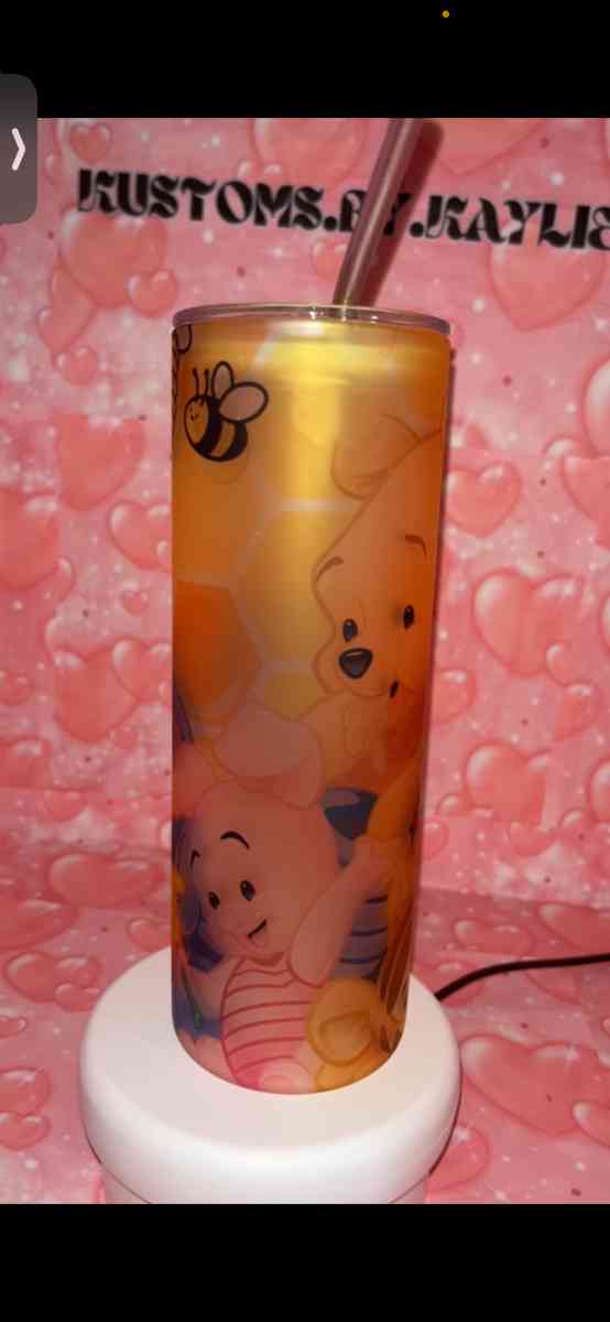 Winnie the Pooh frosted glass tumbler - Oxnard, California - FleaMarketBay