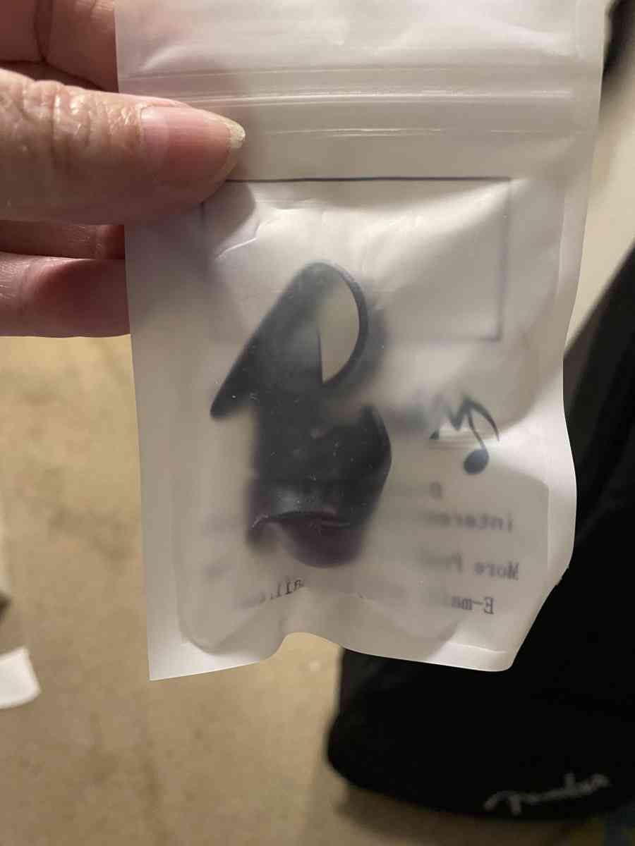 Brand new guitar with Accessories - Claremont, California - FleaMarketBay