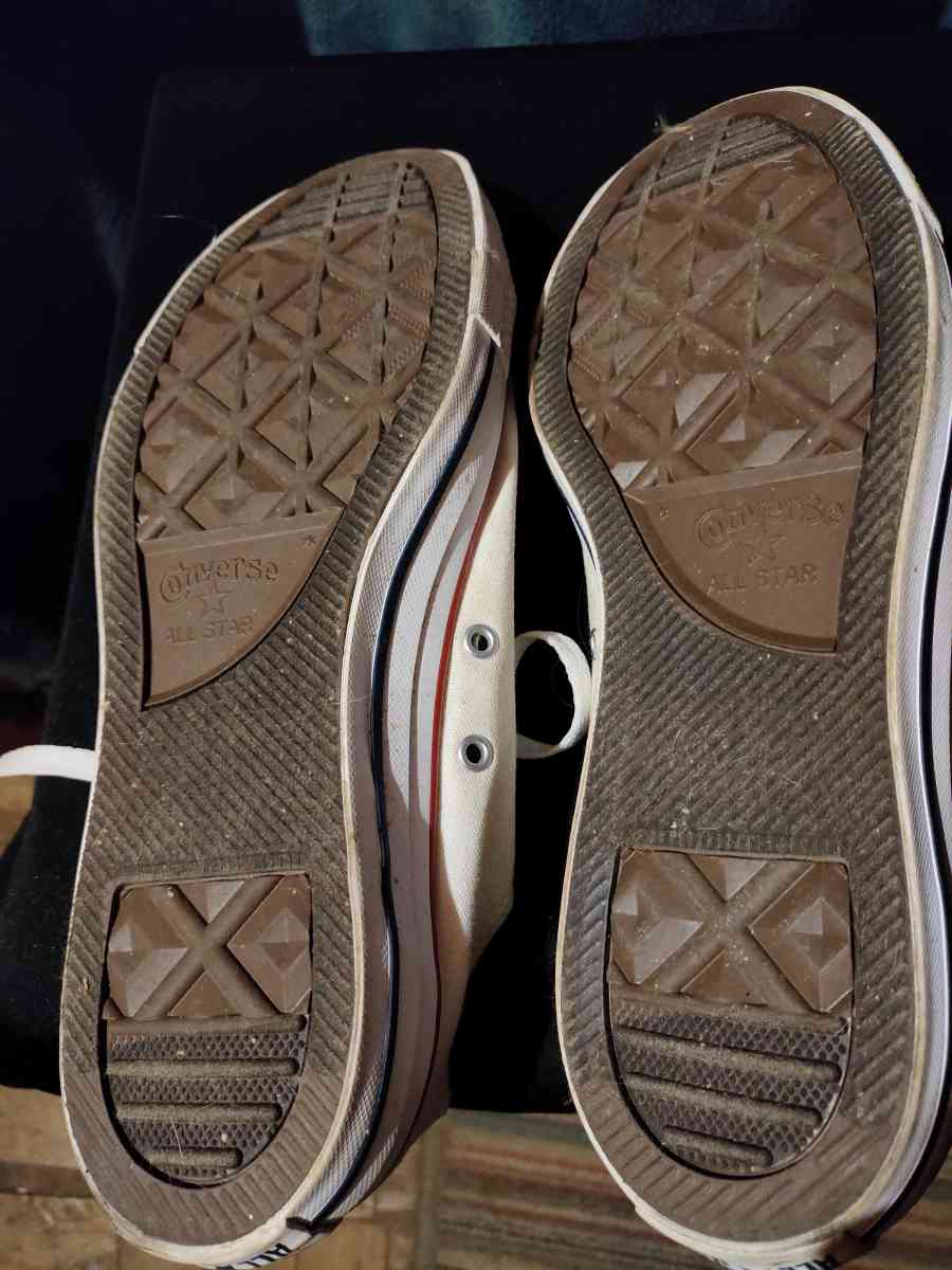 All Star Converse gym shoes - Evansville, Indiana - FleaMarketBay