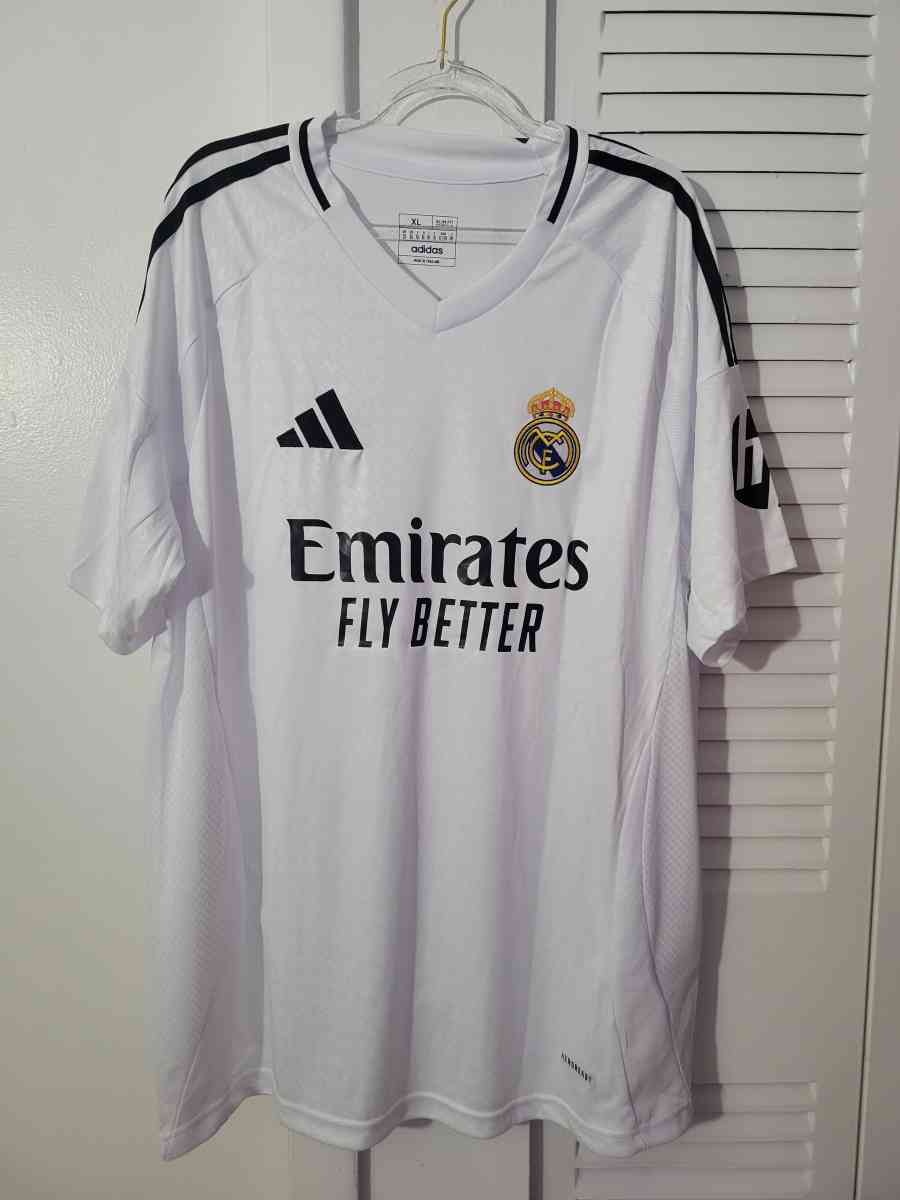 Real Madrid Jersey Soccer 2025 Fan Version Size XL Bellighan - Miami, Florida - FleaMarketBay