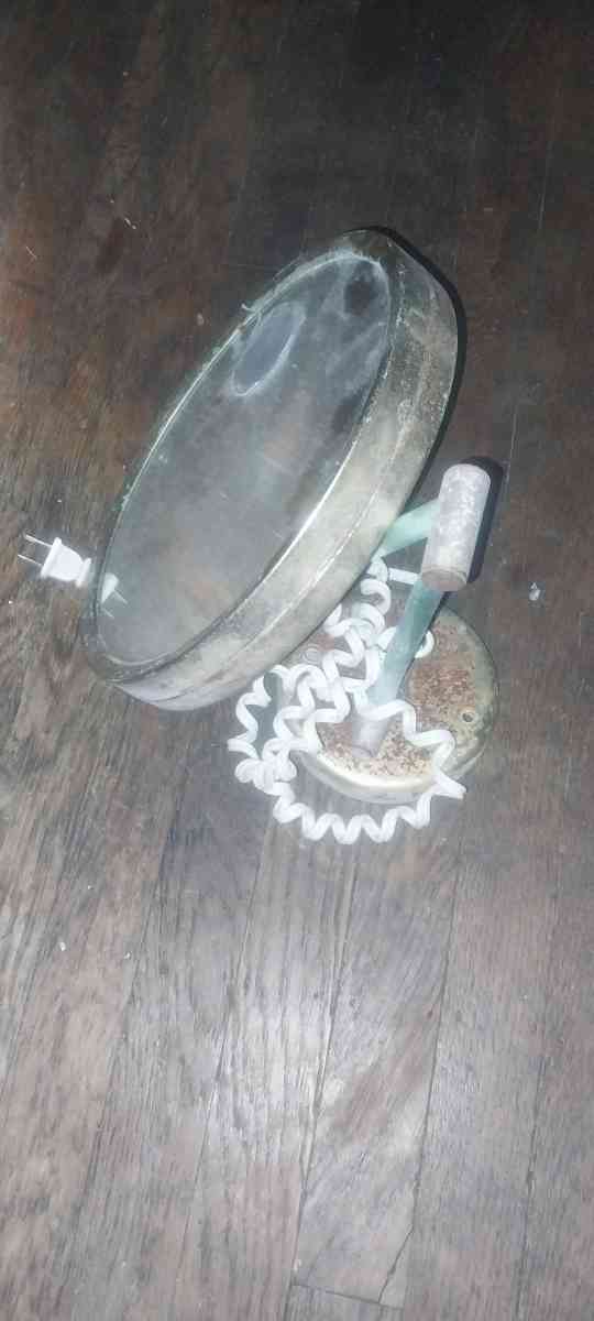 bathroom rotating mirror - Philadelphia, Pennsylvania