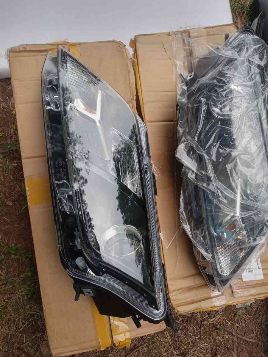 juwgo de faros para kia optima 2014 2015 - Duluth, Georgia - FleaMarketBay