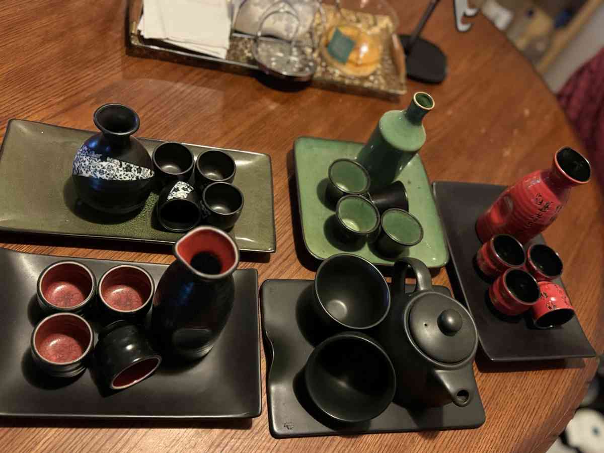 sake sets - Casselberry, Florida