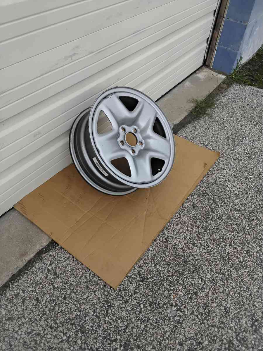 Nice Mazda CX5 OEM Factory Steel Wheel 17 Like New - Williamstown, New Jersey - FleaMarketBay