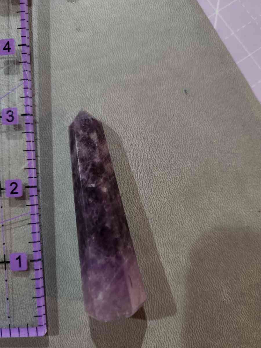 amethyst crystal - Lancaster, Massachusetts - FleaMarketBay