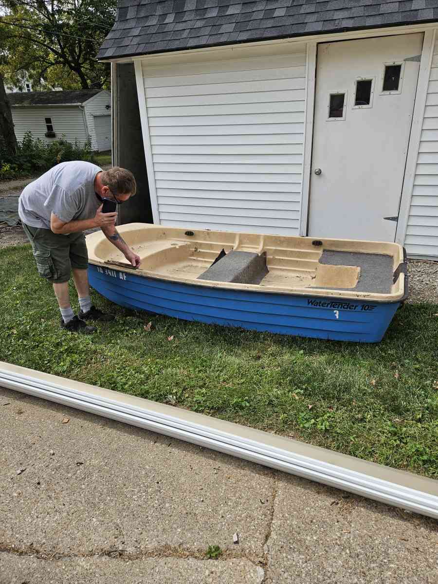watertender boat - Waterloo, Iowa
