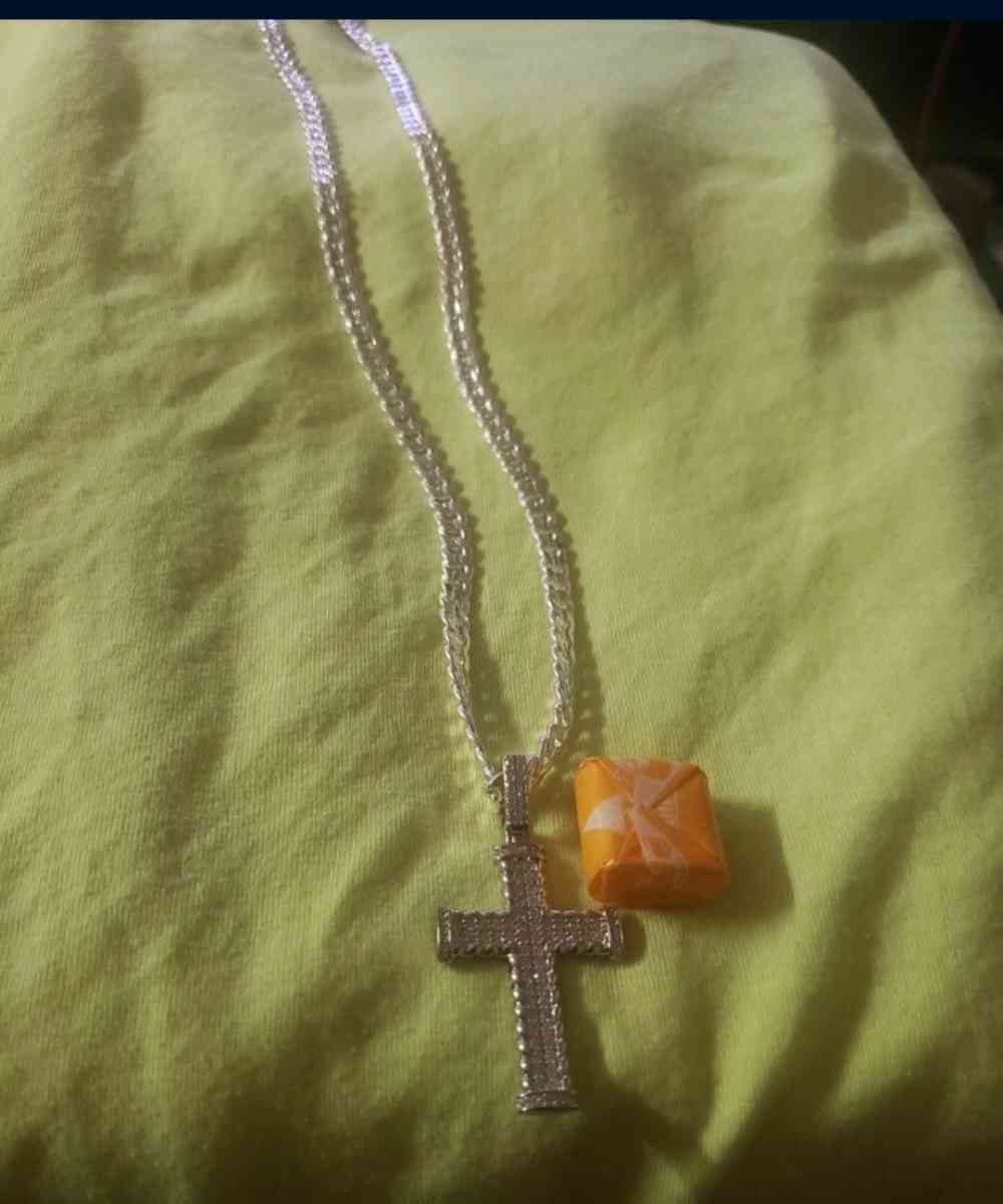 new 5mm stamped 925 Cuban link with cross pendant - Fresno, California - FleaMarketBay