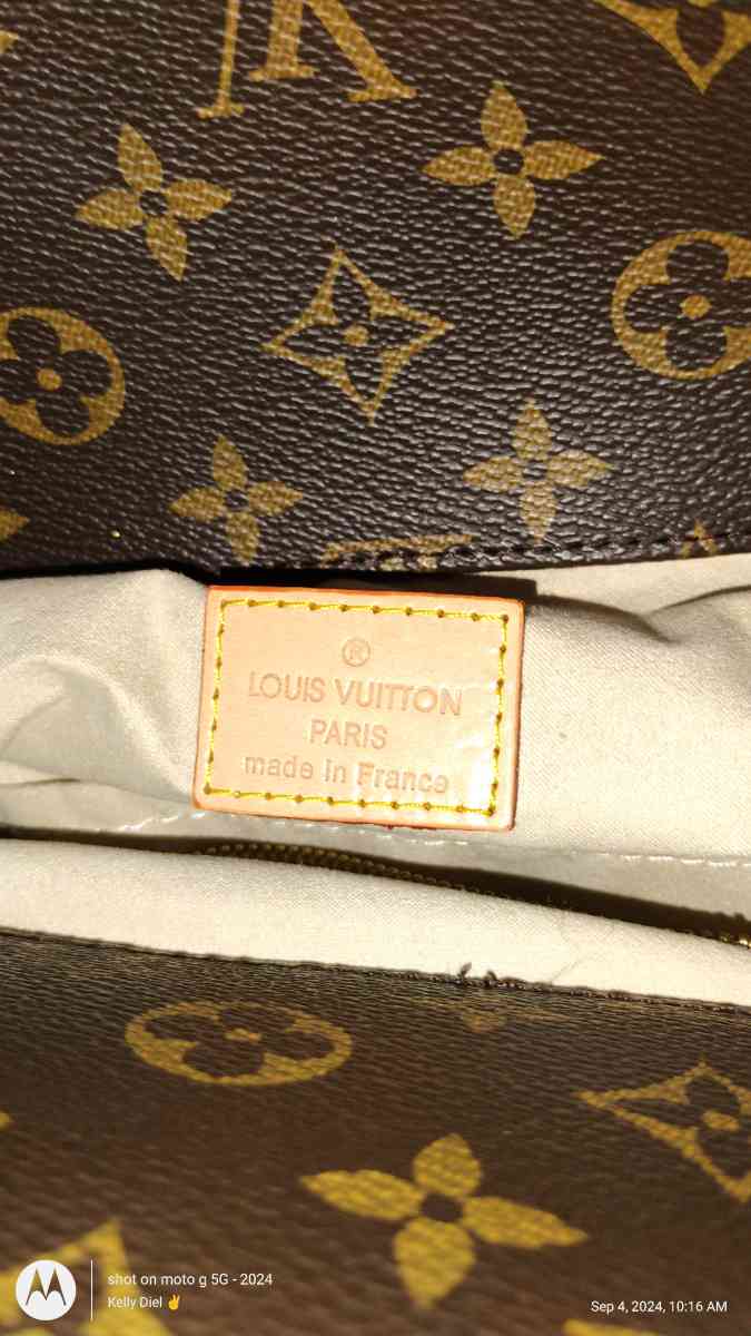 Louis Vuitton Artsy MM Monogram Shoulder Bag Tote Purse - Champaign, Illinois - FleaMarketBay